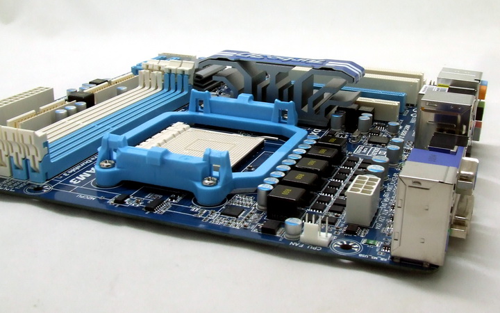 812 812 Gigabyte 880GM USB3 Review