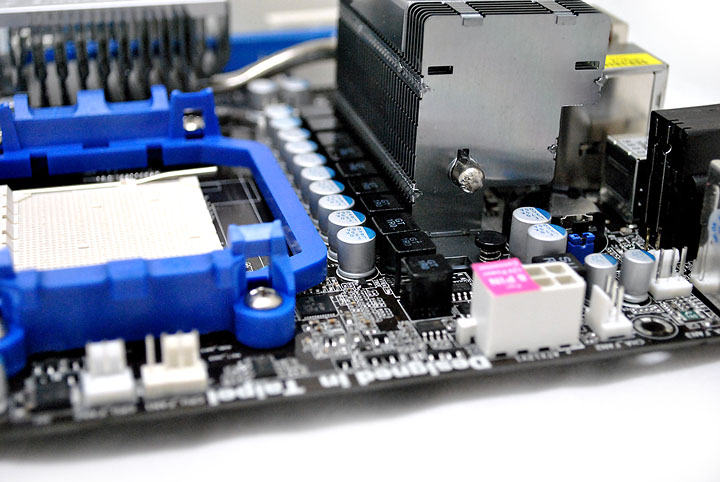 833 833 Asrock 890FX Deluxe4 Review