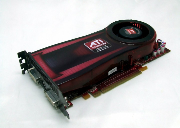 dscf7639 AMD ATI HD 4770 แบบเต็มๆ