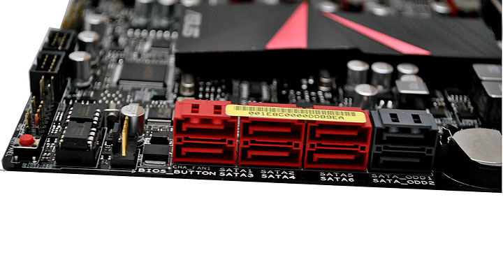 12 Asus Crosshair IV Extreme  Review