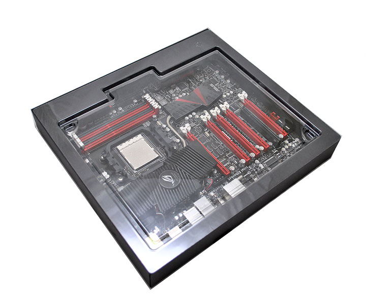 4 Asus Crosshair IV Extreme  Review