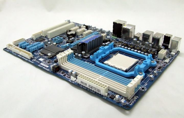 4 4 Gigabyte 770T USB3 Review