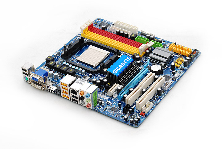 dsc 0359 Phenom II 550 @ GA MA785GM US2H & MSI GTX260 Lightning