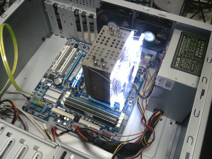 125 XIGMATEK Crystal Cooling System