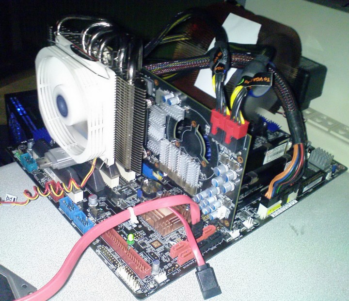 dsc00007 dsc00007 720x620 Thermalright Spitfire & HR03GT + GTX470 !!!