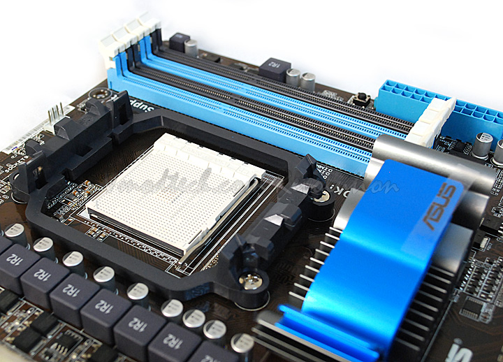 dsc 0480 ASUS M4A87TD EVO Motherboard Review