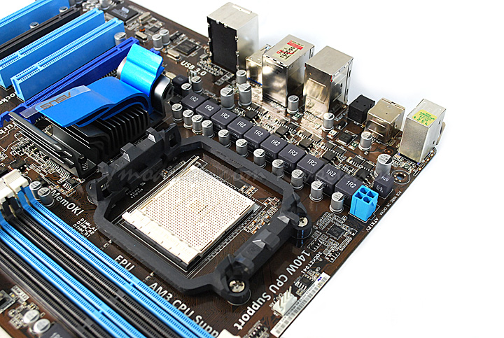 dsc 0485 ASUS M4A87TD EVO Motherboard Review