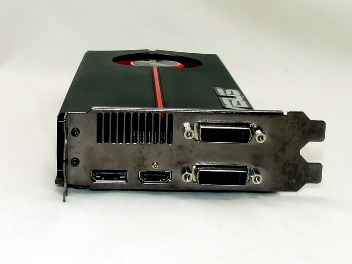 dscf2404 ASUS Radeon HD 5770 1GB Voltage Tweak Edition