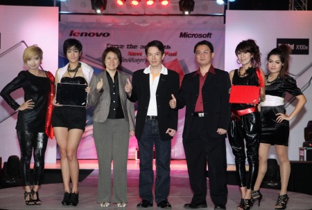 image0037 นวัตกรรมดีไซน์ล้ำสมัย: เลอโนโว เผยโฉมโน้ตบุ๊คตระกูล ThinkPad Edge เสริมทัพแบรนด์ ThinkPad