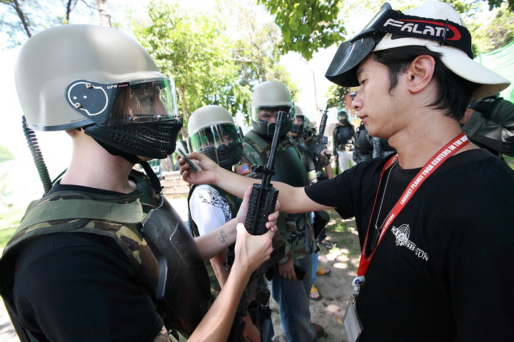 msi 0322 resize Be A Pro  with MSI Fnatic Camp