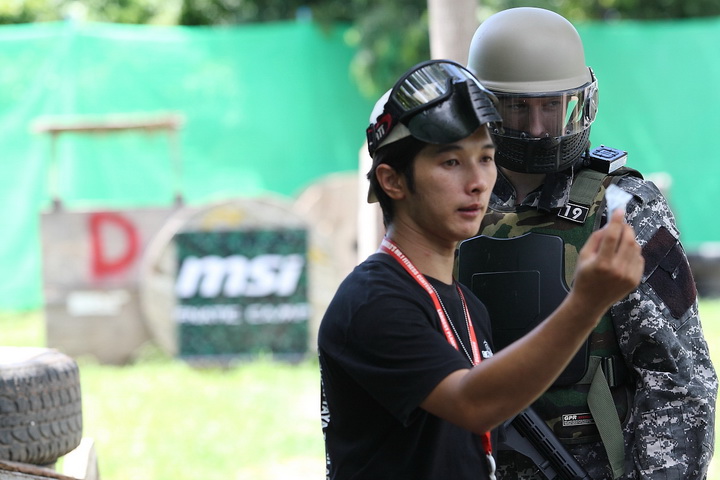 msi 0337 resize Be A Pro  with MSI Fnatic Camp