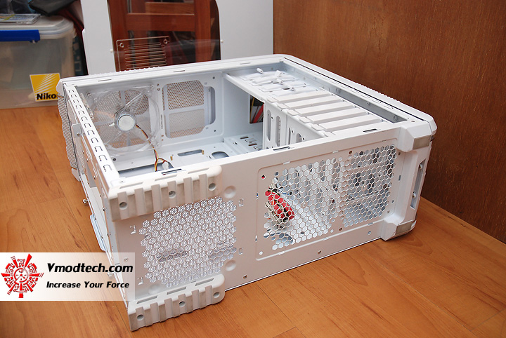 10 Review : CoolerMaster CM690 II Advanced White