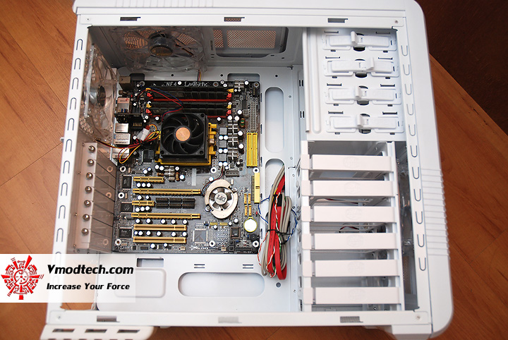 12 Review : CoolerMaster CM690 II Advanced White