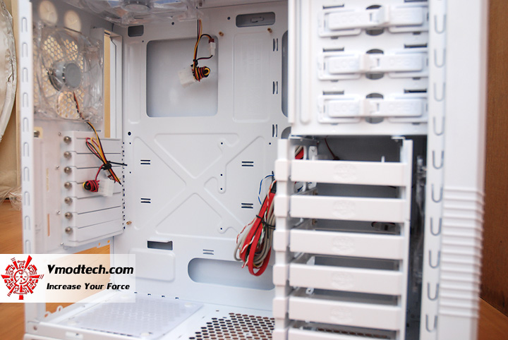 9 Review : CoolerMaster CM690 II Advanced White