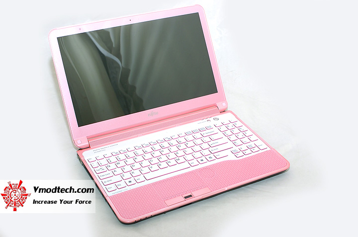 3 Review : Fujitsu Lifebook LH772