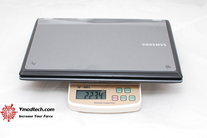 14 Review : Samsung RF408 notebook
