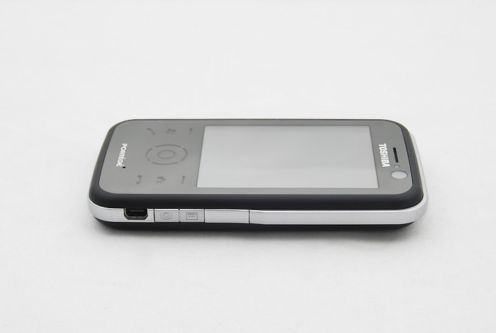 8 Review : Toshiba Portege G810 3G PDA Phone