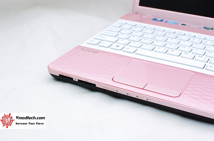 9 Review : Sony VAIO EH (VPC EH18FH)