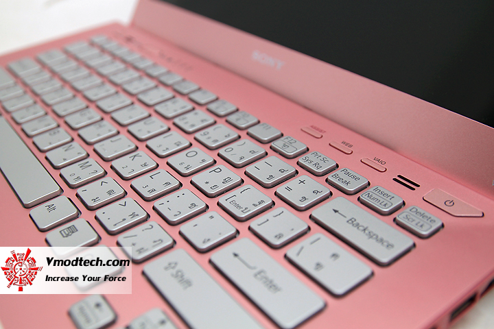 8 Review : Sony VAIO SB Ultra portable 13.3 Notebook