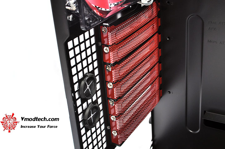 dsc 0035 AeroCool CYBORGX Chassis Review
