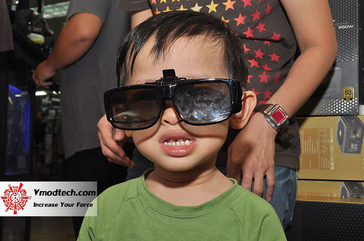 dsc 0041 AeroCool CYBORGX Chassis Review