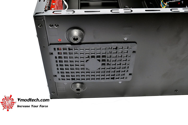 dsc 0047 AeroCool CYBORGX Chassis Review