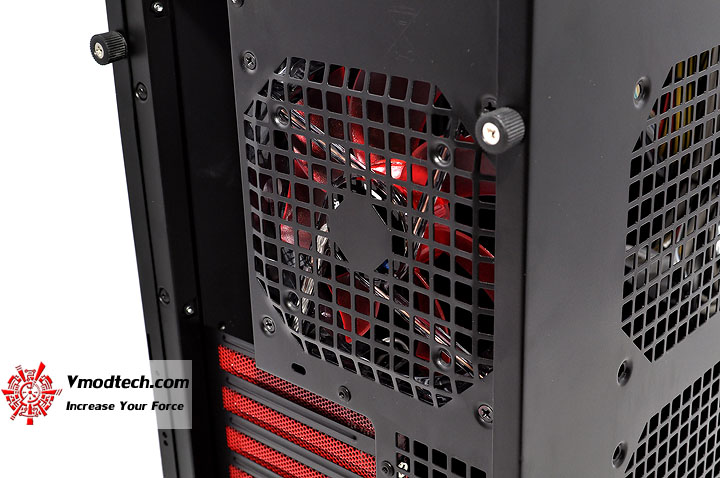 dsc 0142 AeroCool Rs 9 Chassis Review
