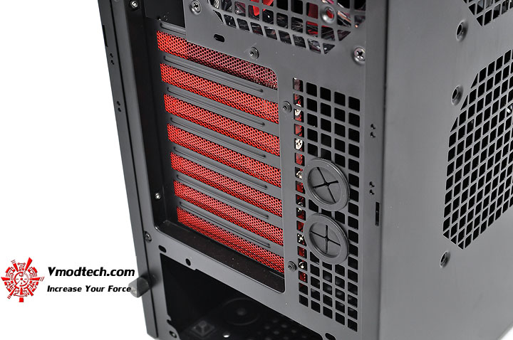 dsc 0144 AeroCool Rs 9 Chassis Review