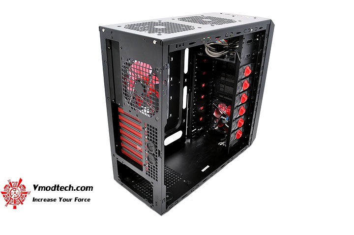 dsc 0146 AeroCool Rs 9 Chassis Review