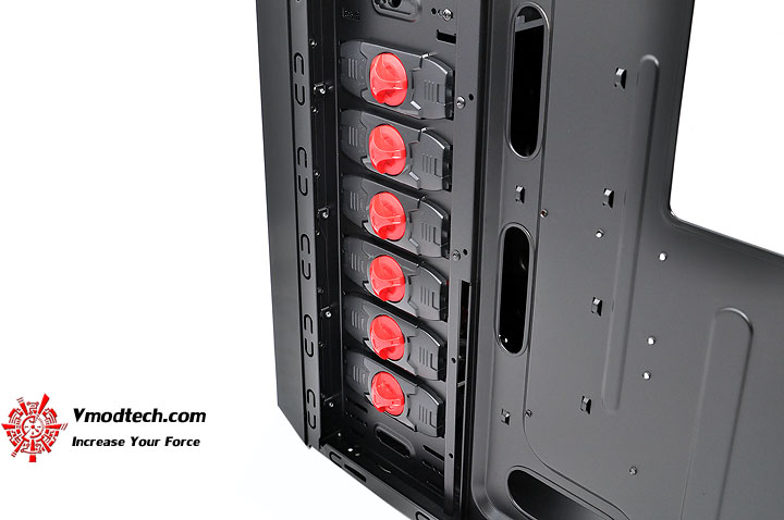 dsc 0155 AeroCool Rs 9 Chassis Review