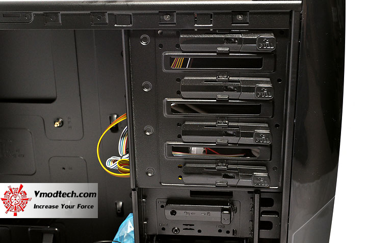 dsc 0169 AeroCool Vx R Limited Edition Chassis Review