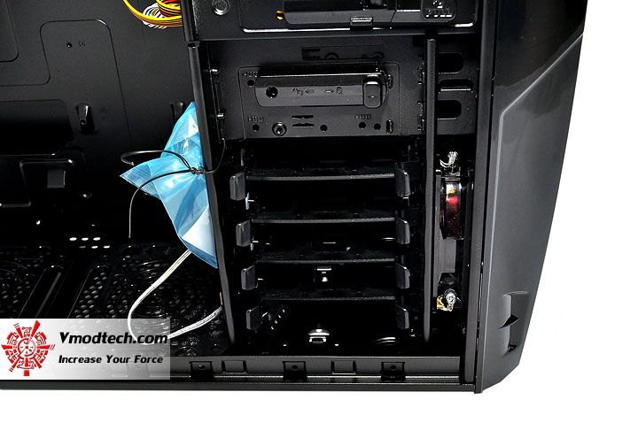 dsc 0170 AeroCool Vx R Limited Edition Chassis Review