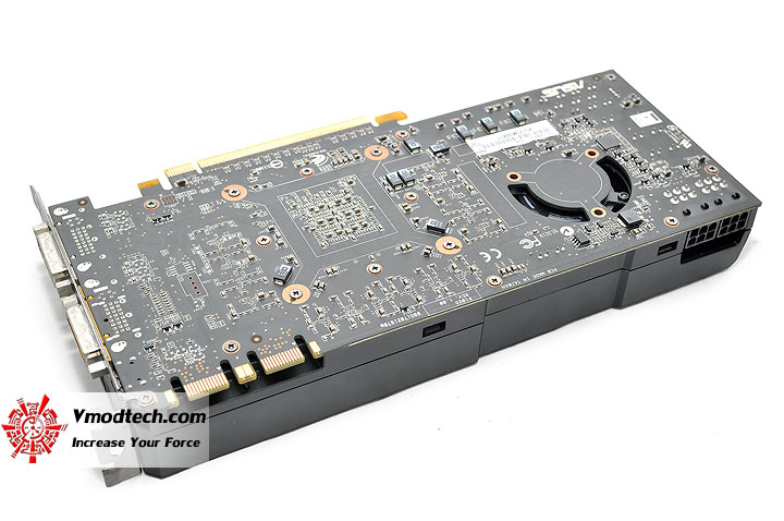 dsc 0129 ASUS ENGTX465 GeForce GTX 465 1GB GDDR5 Review