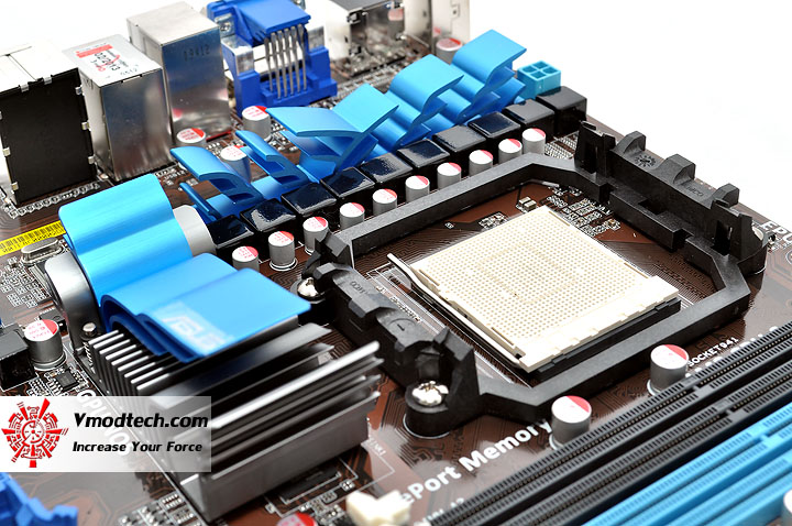 dsc 0386 ASUS M4A785TD V EVO Review