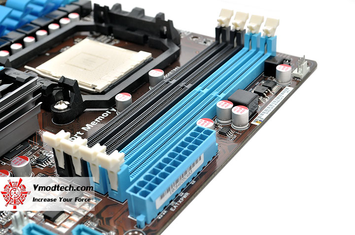 dsc 0394 ASUS M4A785TD V EVO Review