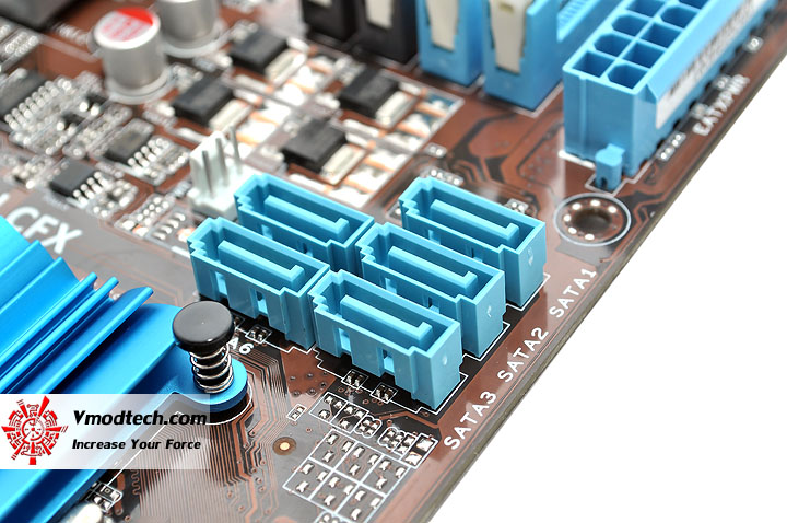 dsc 0395 ASUS M4A785TD V EVO Review