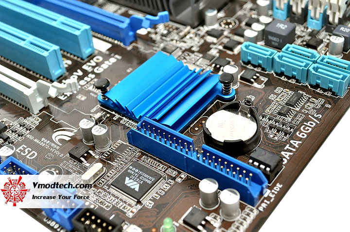 dsc 0126 ASUS M4A88TD V EVO/USB3 Xtreme Design Motherboard Review