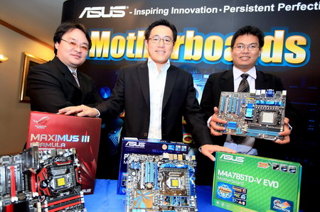 3 “อัสซุส” ส่งมาเธอร์บอร์ดชิพเซ็ต P55 รองรับ CPU Core i5 และ Core i7 (Socket 1156) ลงตลาดพร้อมกัน 7 รุ่น เน้นเทคโนโลยี “เอ็กซ์ตรีม ดีไซน์” 