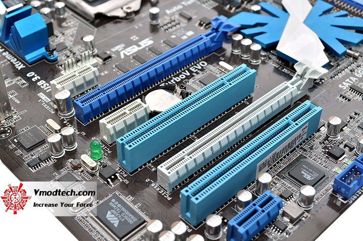 dsc 0046 ASUS P7H57D V EVO Motherboard Review