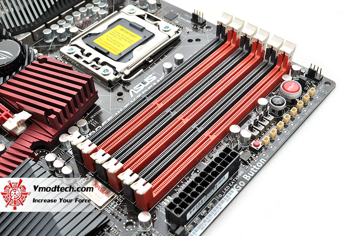 dsc 0178 ASUS RAMPAGE III EXTREME Motherboard Review