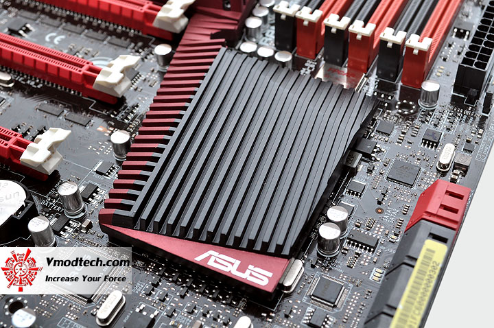 dsc 0189 ASUS RAMPAGE III EXTREME Motherboard Review