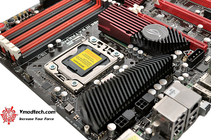 dsc 0211 ASUS RAMPAGE III EXTREME Motherboard Review
