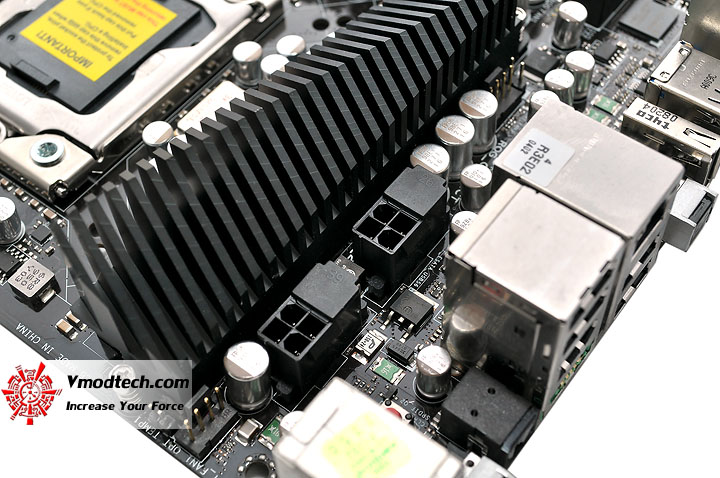 dsc 0213 ASUS RAMPAGE III EXTREME Motherboard Review