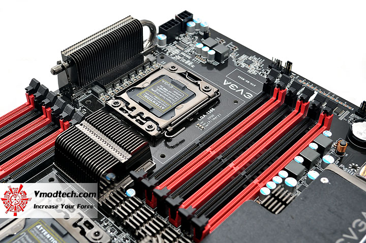 dsc 0362 EVGA Classified Super Record 2 (SR 2) Motherboard