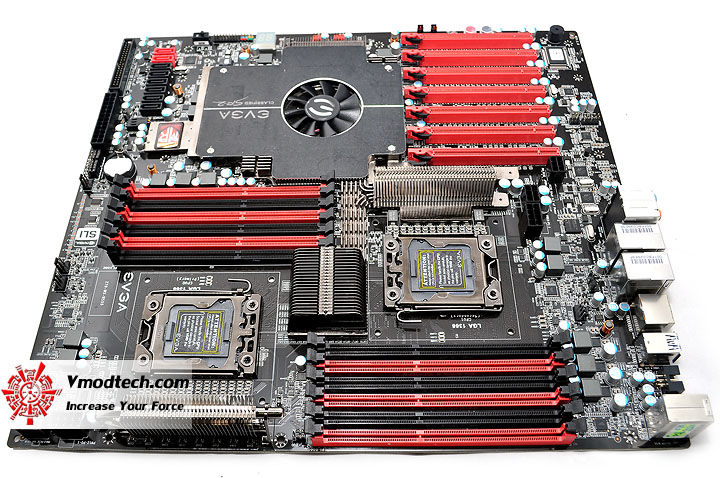 dsc 0439 EVGA Classified Super Record 2 (SR 2) Motherboard