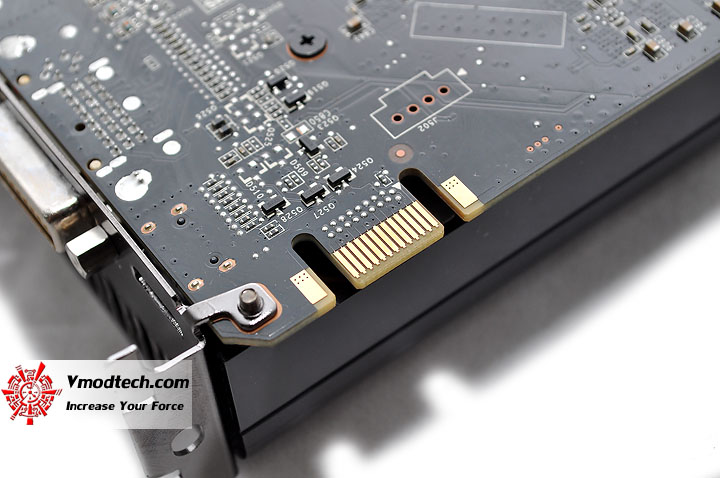 dsc 0101 EVGA GeForce GTX 460 SuperClocked 1024MB GDDR5 Review