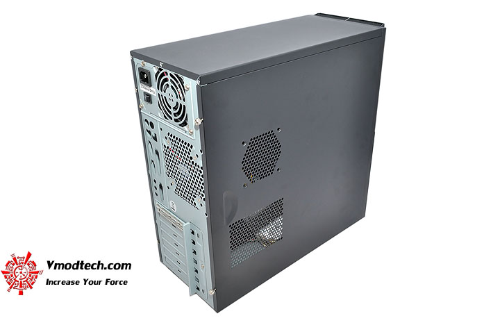 dsc 0011 GIGABYTE GZ X1 & GZ X5 Chassis Review