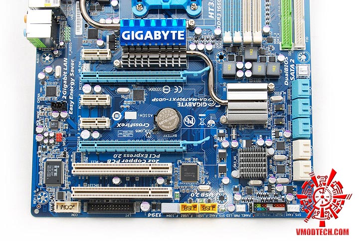 dsc 0129 GIGABYTE MA790FXT UD5P : The Review