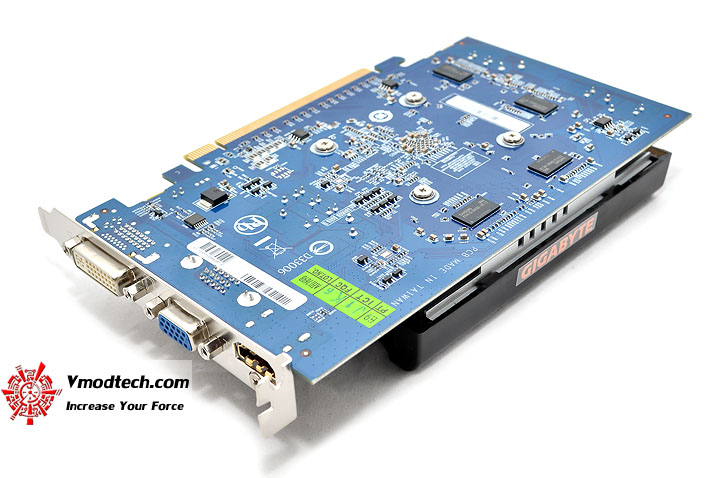 dsc 0336 GIGABYTE Radeon HD 5570 1GB DDR3 CrossfireX Review