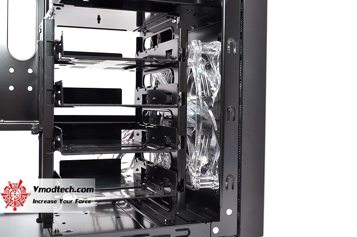 dsc 0064 LANCOOL PC K62 Chassis Review